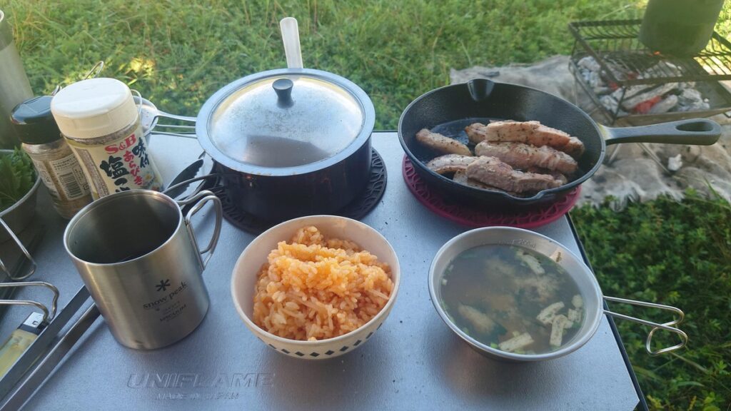 やすらぎの森オートキャンプ場三日目朝食