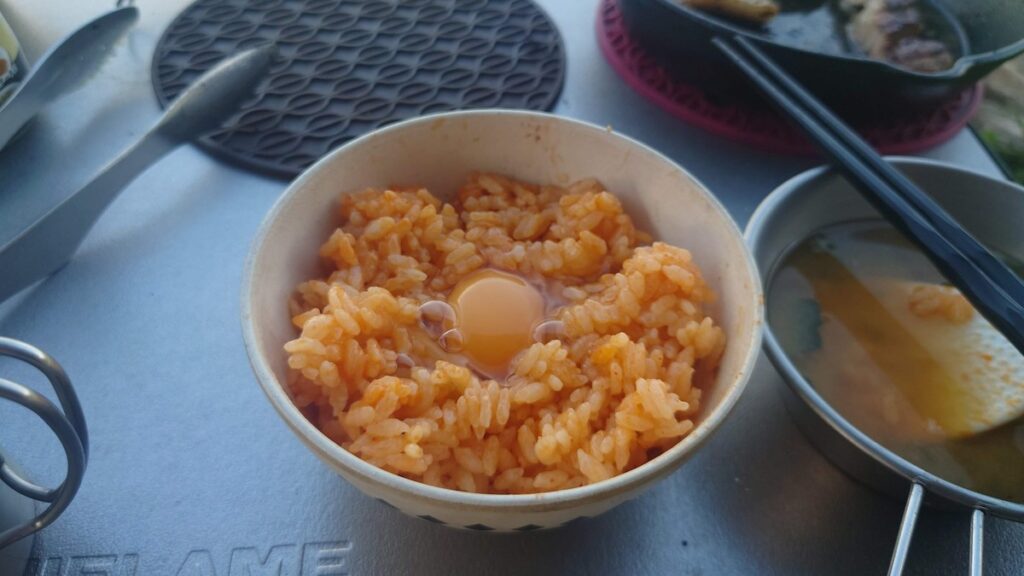 卵オンザライス