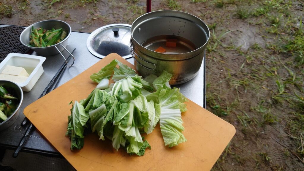 鍋の食材の白菜