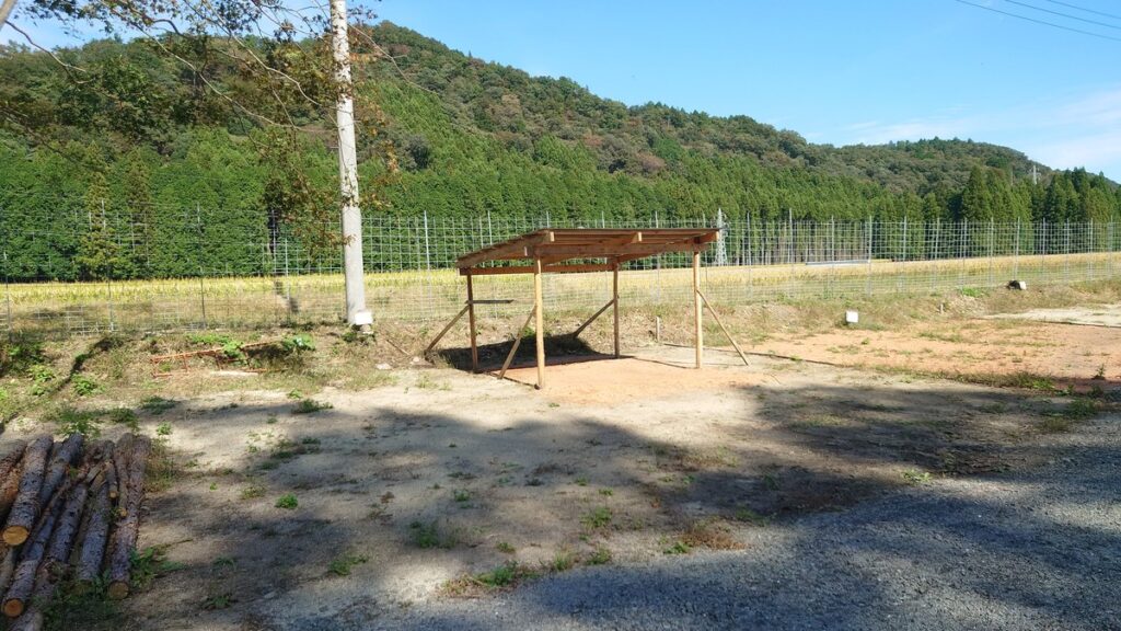 WILD CAMP MICHIYABARA 東屋付き区画