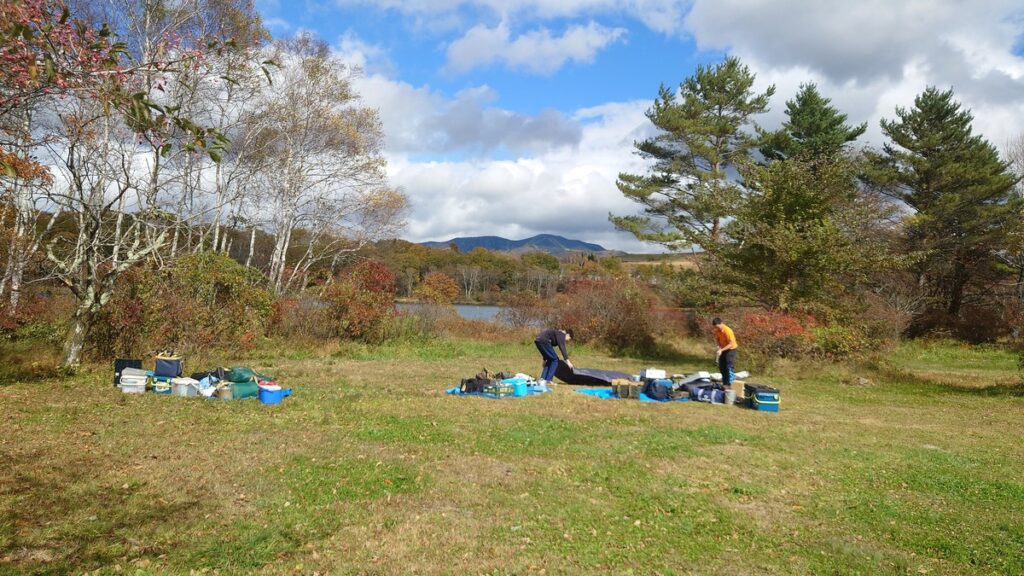 バラギ高原キャンプ場バラギ湖の近くへ設営