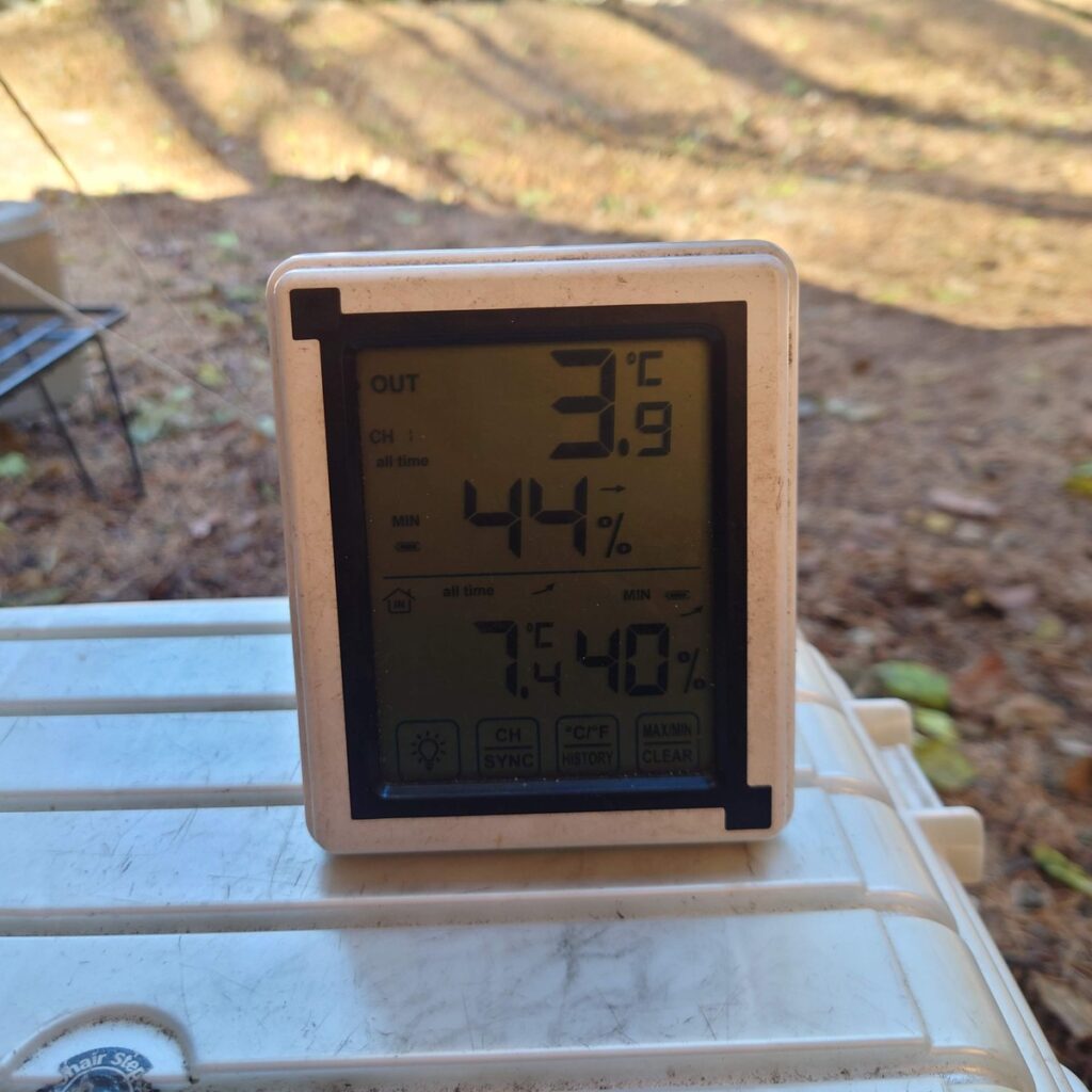 outside BASE 10月末の最低気温