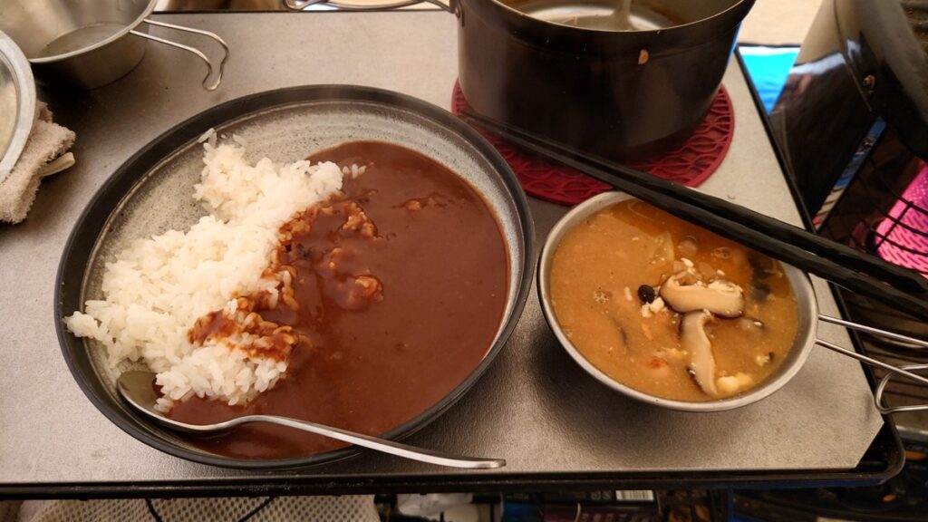朝食のカレー