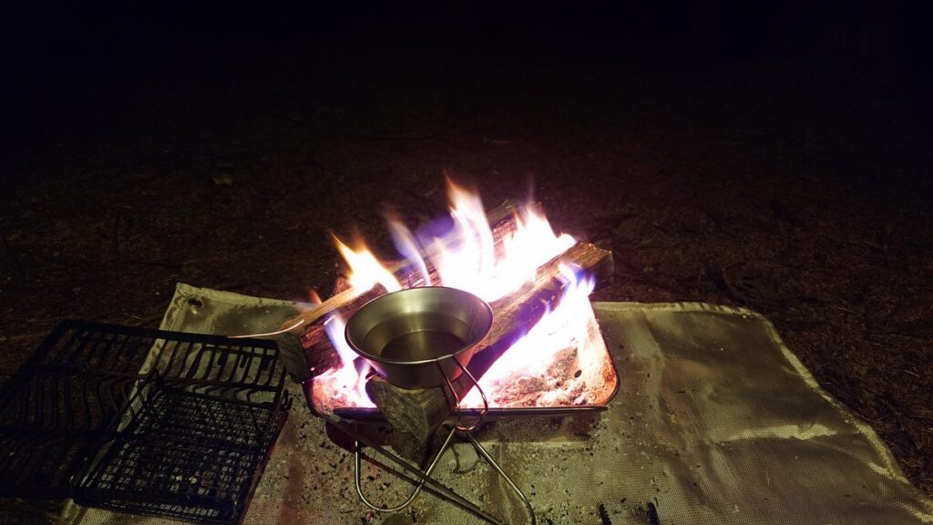 日本酒を焚火で直接加熱
