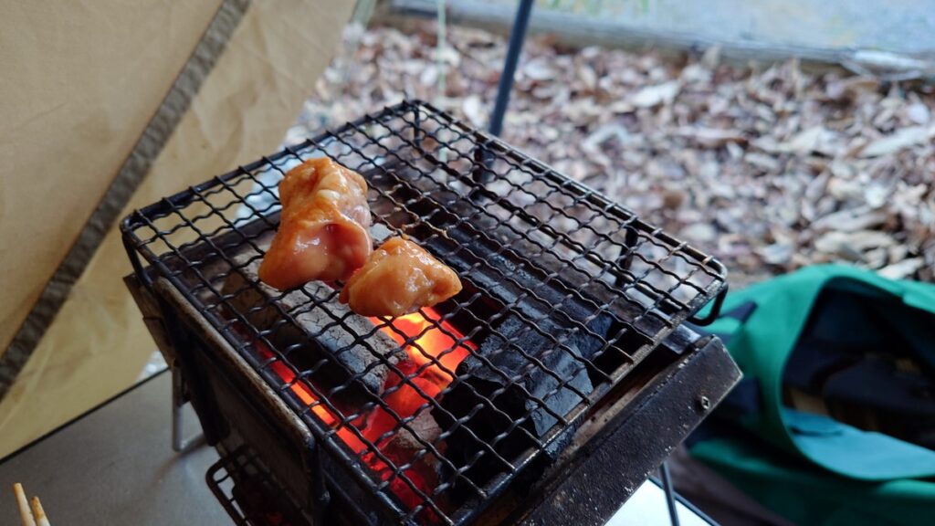 丸腸の炭火焼き