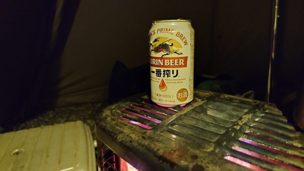 ビールの空き缶でお湯を沸かす