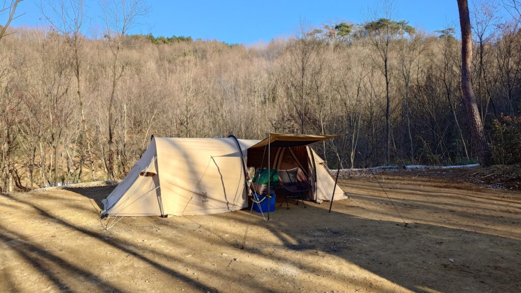 栃木の森キャンプ場頂上サイトに設営したソロカマTC