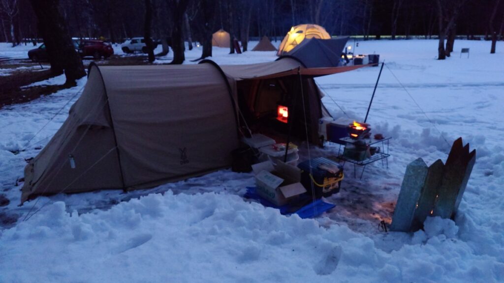 ちばむらオートキャンパーズリゾート夕闇のテントサイト