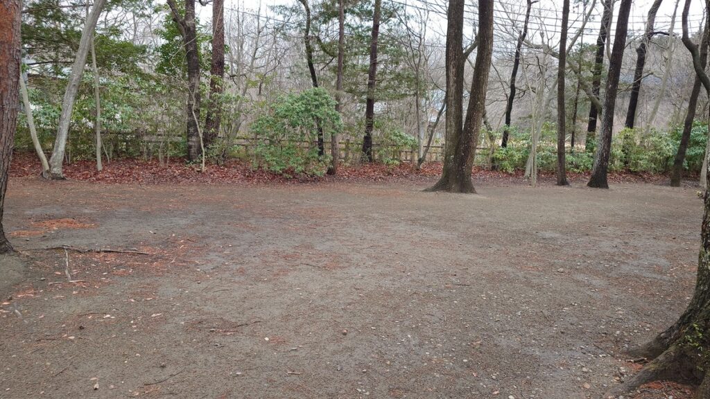 那須野が原公園オートキャンプ場フリーサイト地番奥の隅