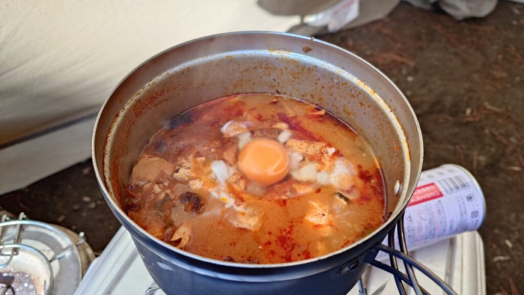 スンドゥブたまご投入