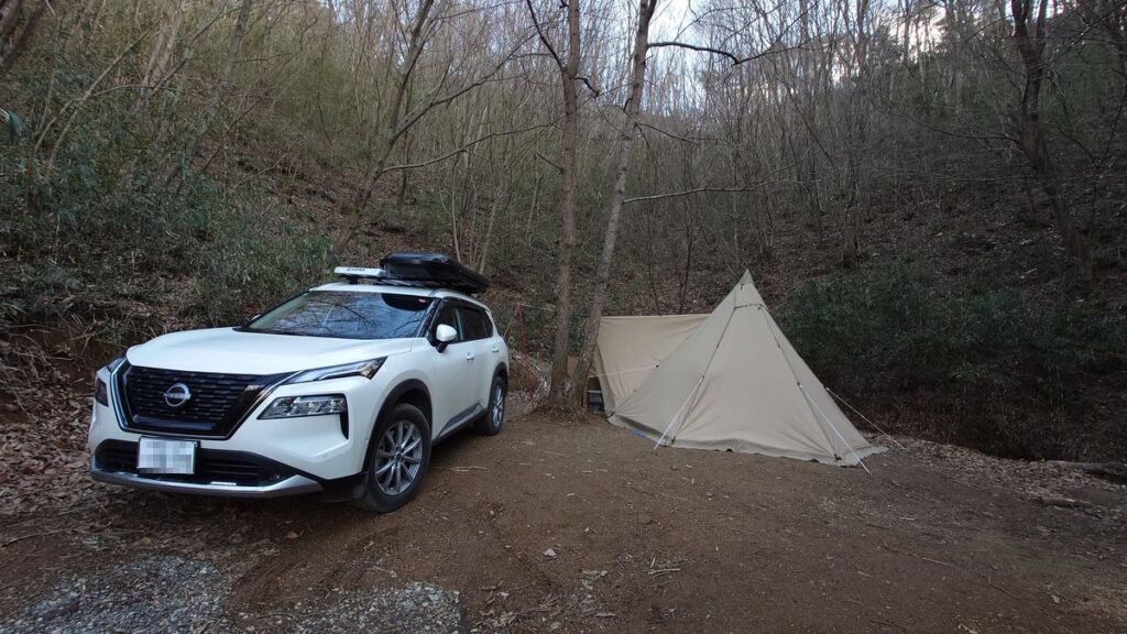 サイトの入口方面から