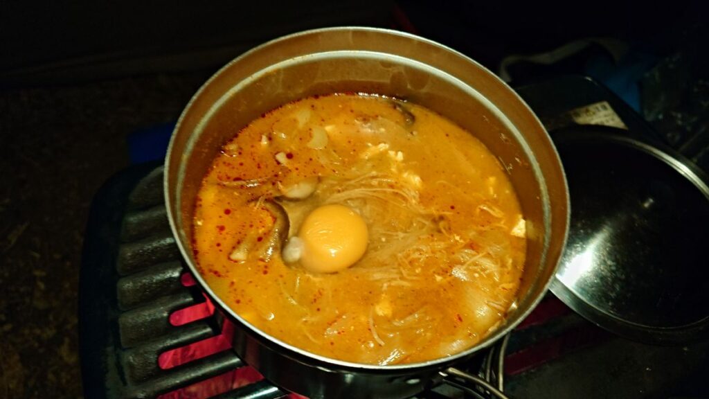 チゲ投げに卵投入