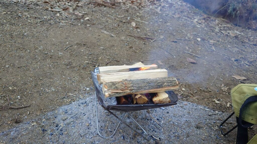 新しい薪を追加