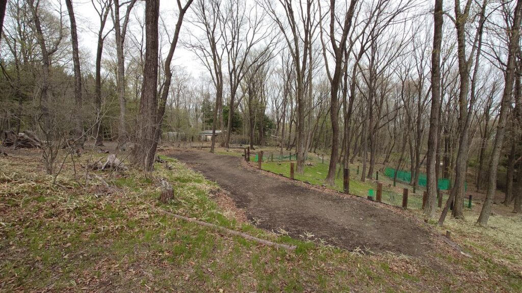 キャンプ･冒険仲間ドッグランサイト