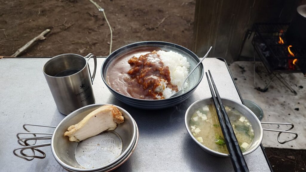 朝食のカレーライス