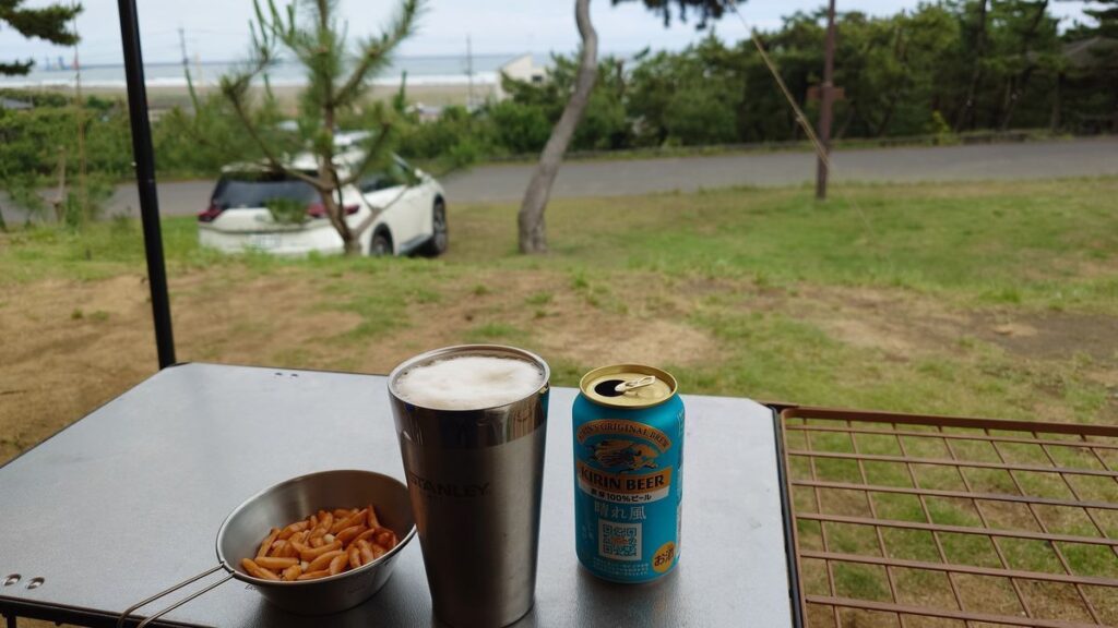 海を見ながらKIRIN晴れ風で乾杯