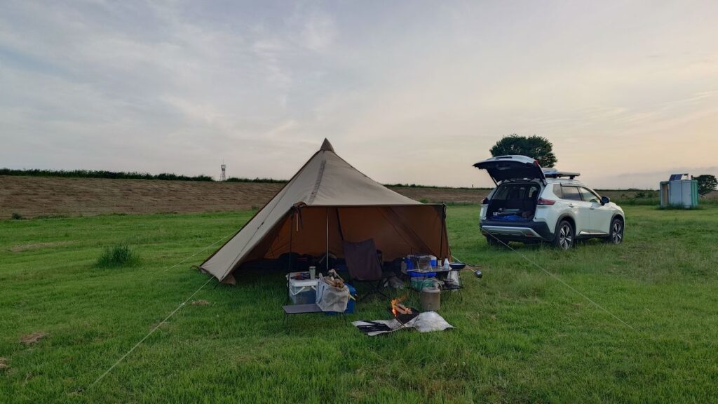 tassoTC七角形オープンスタイルで焚き火