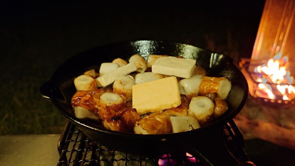 竹輪とマッシュルームのアヒージョ