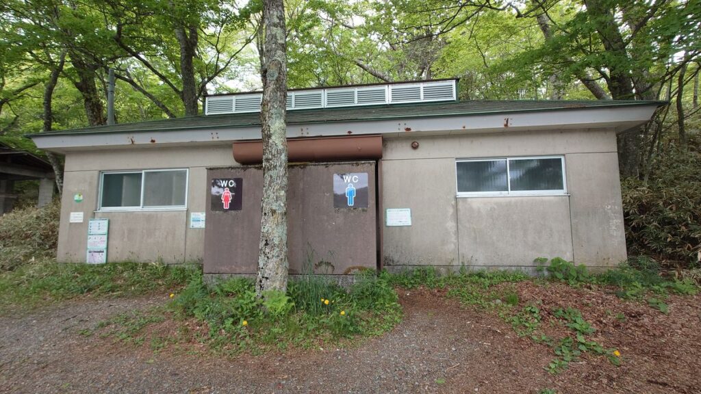 県立赤城公園キャンプ場トイレ