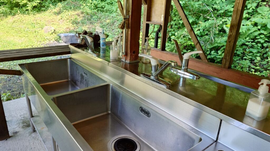 グリーンパークふきわれ炊事場シンク