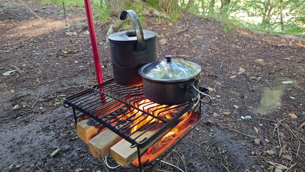 焚き火による炊飯