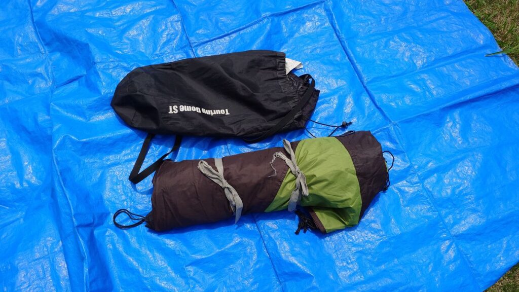 ツーリングドームST収納