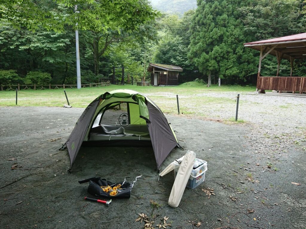利平茶屋森林公園キャンプ場ツーリングドーム正面