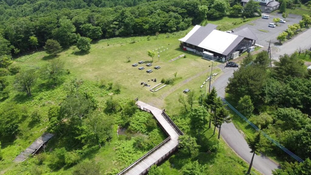 山の駅たかはらSTARLIGHTCAMPBASE星空サイト方面