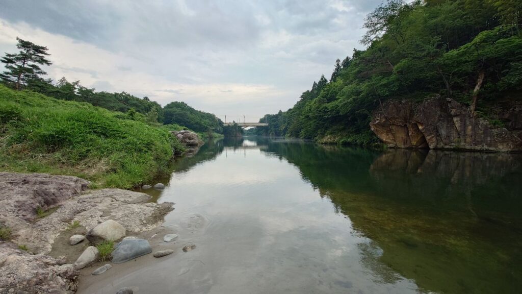 高徳中岩河川公園から降りた鬼怒川川下方面
