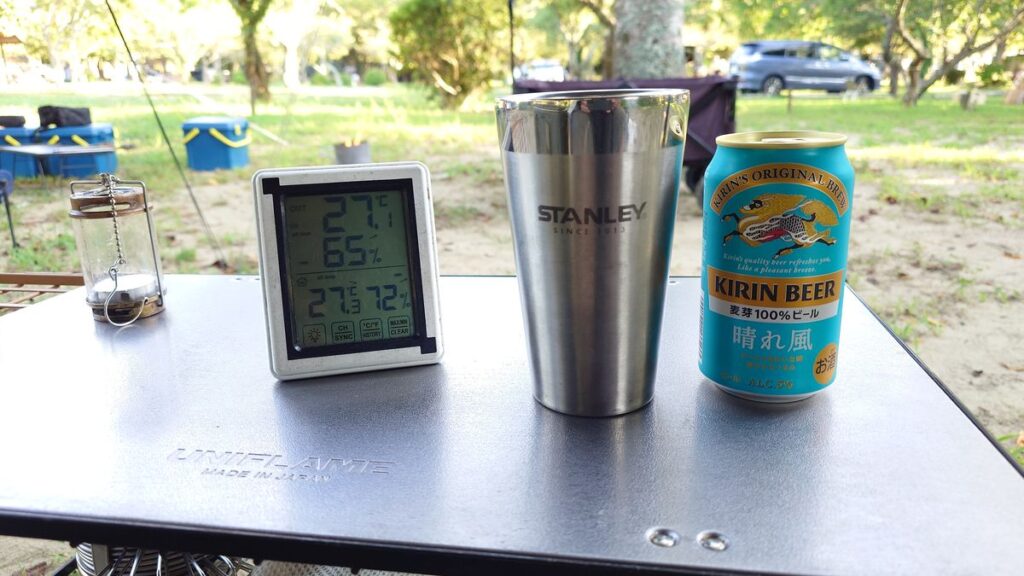 温度計とビールとタンブラー