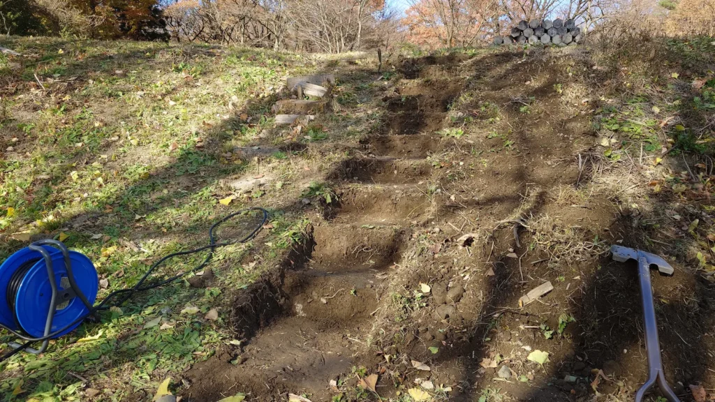 ナイトビューあかぎ三段目のサイトへ階段