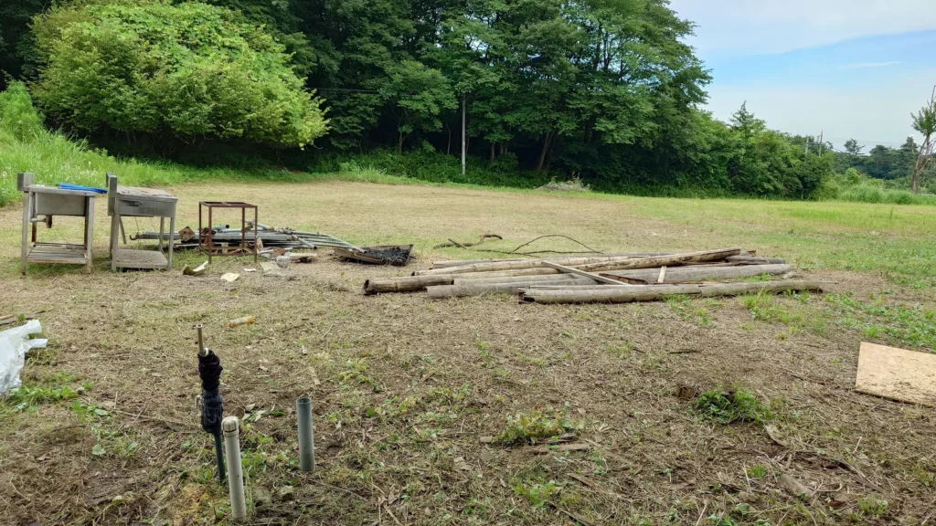 旧わらべの里シンク撤去後の水場