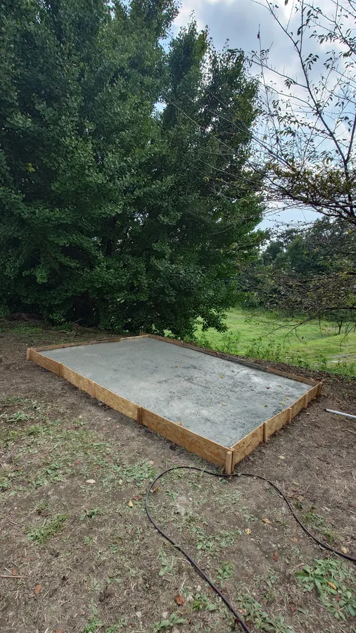 ナイトビューあかぎ物置下地のコンクリート