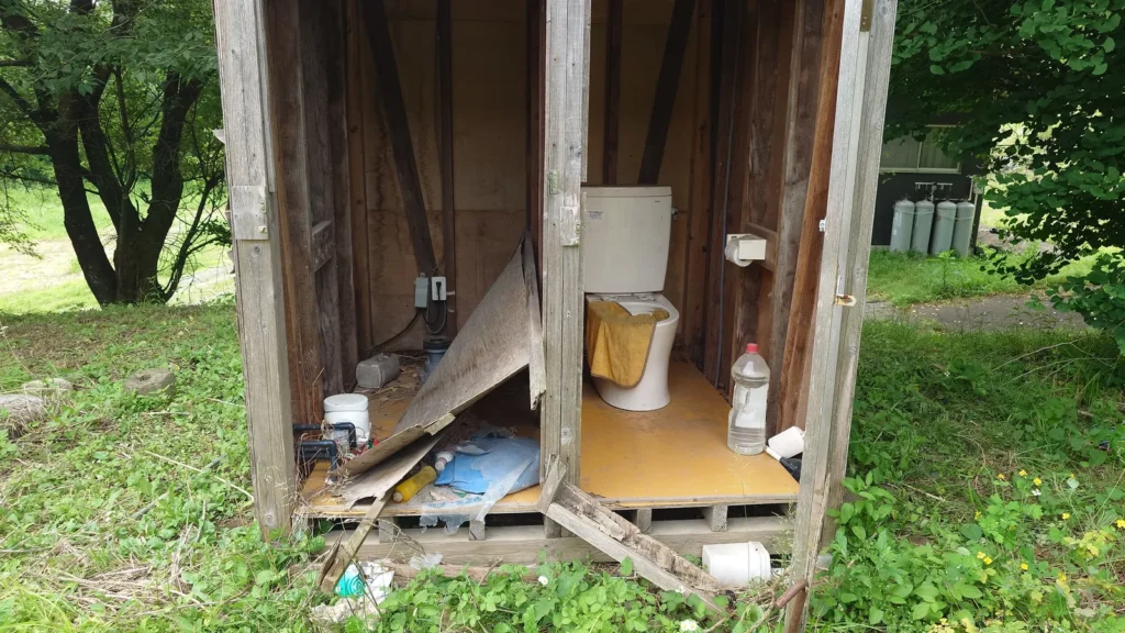 旧わらべの里トイレ