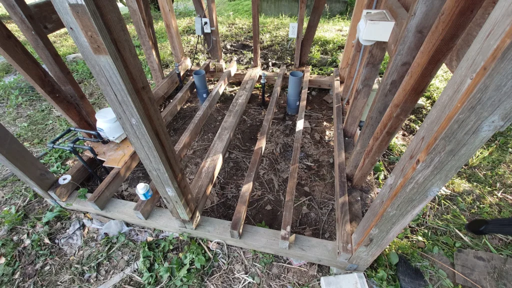 ナイトビューあかぎトイレ改装床下編