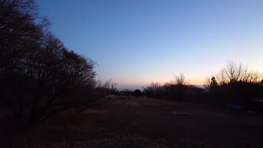 オートキャンプ場ナイトビューあかぎ夕暮れ