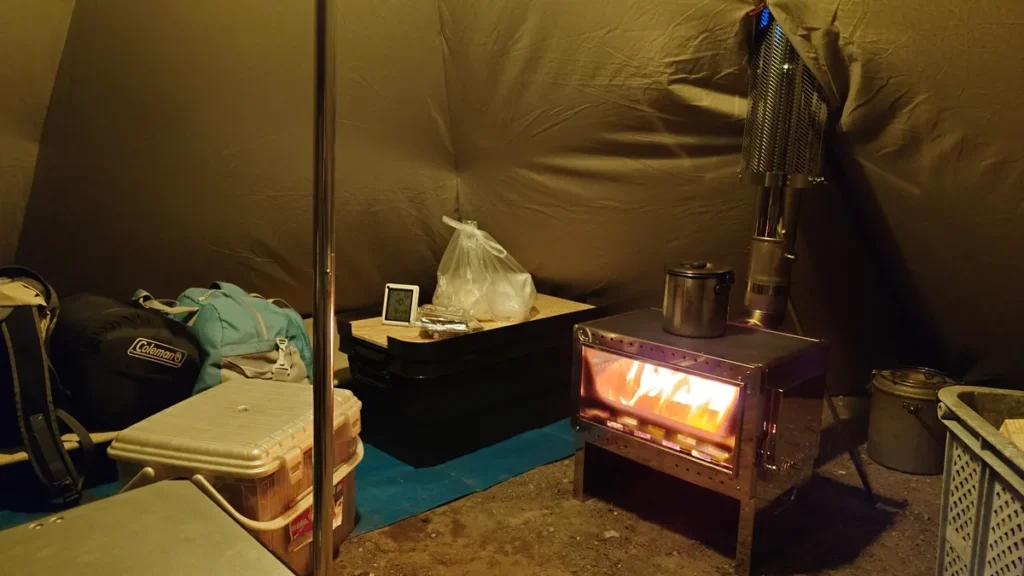 火入れした薪ストーブ