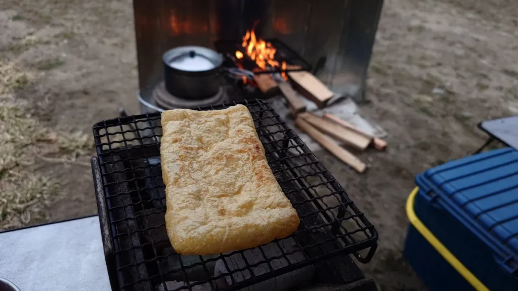 油揚げの炭火焼き