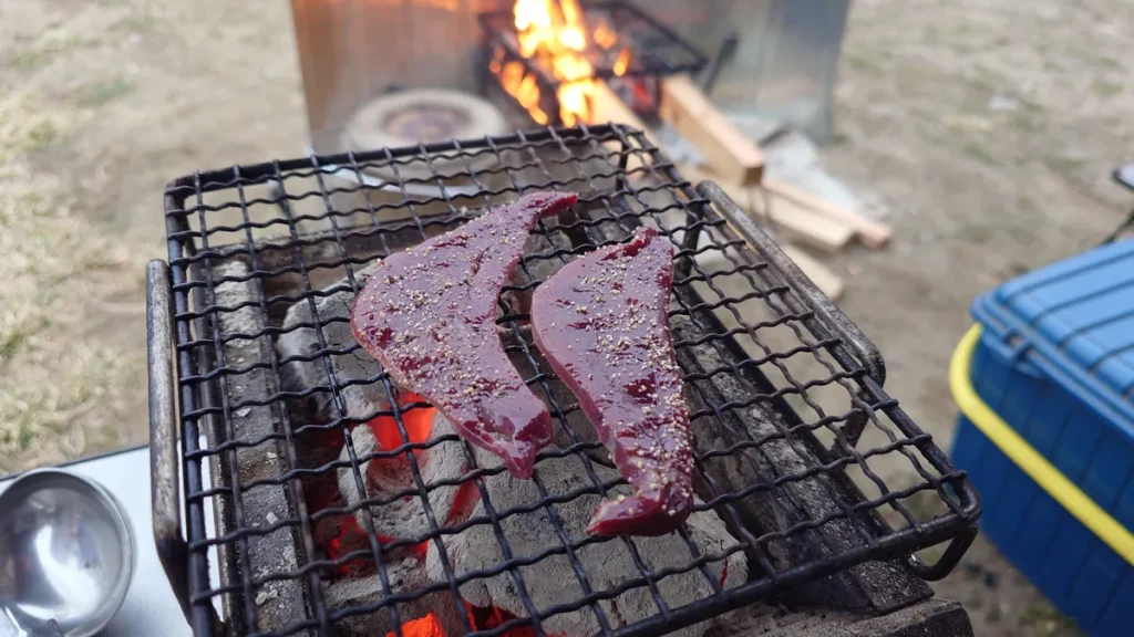豚レバーの炭火焼き