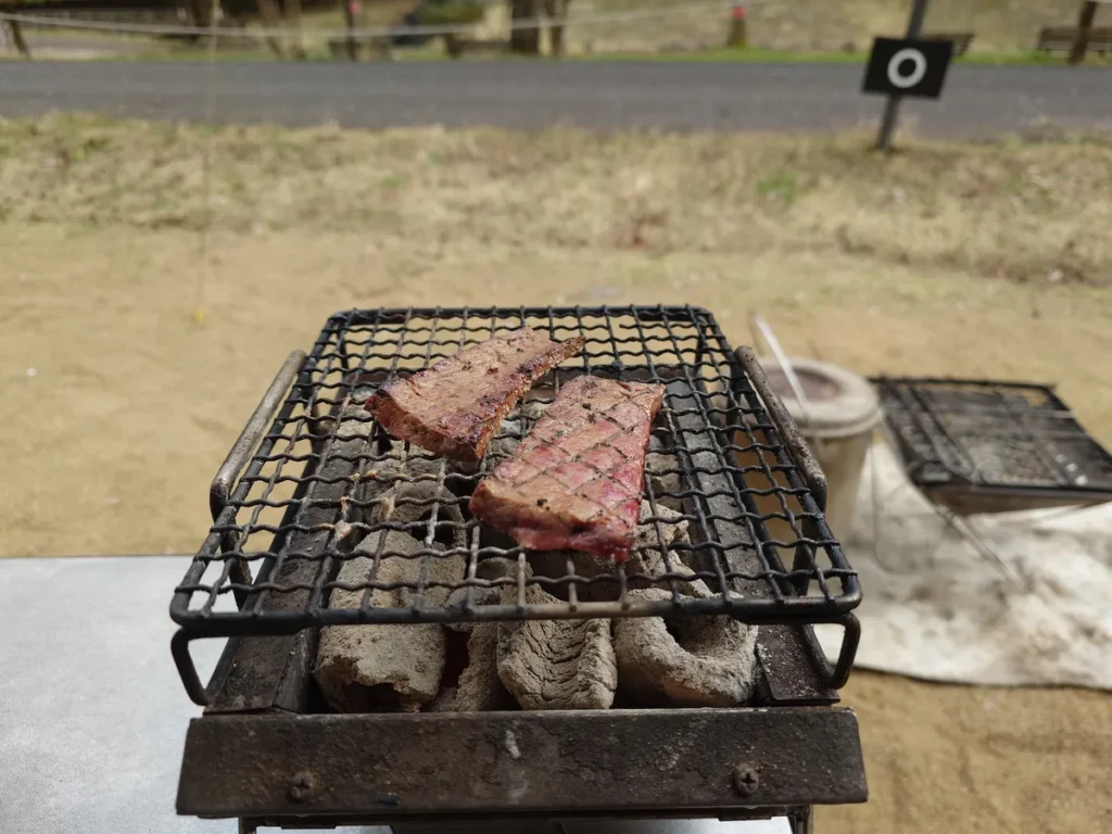 牛レバーの炭火焼