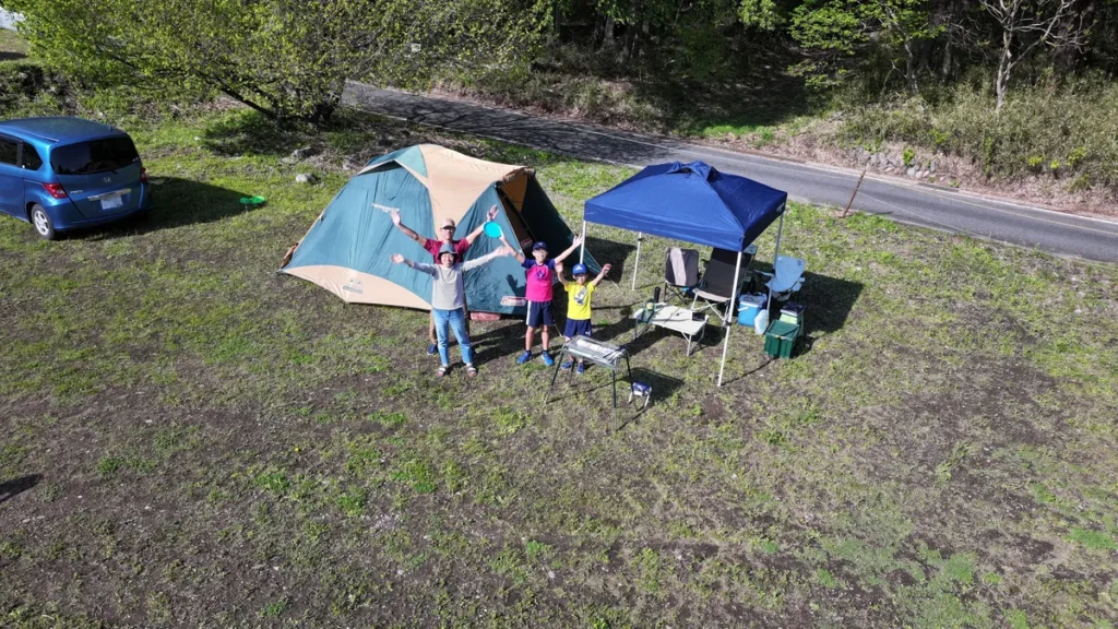 オートキャンプ場ナイトビューあかぎGWお客さん空撮その1