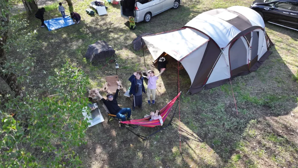 オートキャンプ場ナイトビューあかぎGWお客さん空撮その2