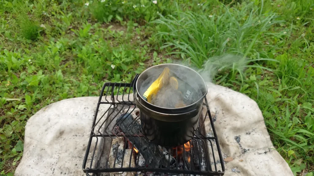 ケトルでレトルトカレーを温める