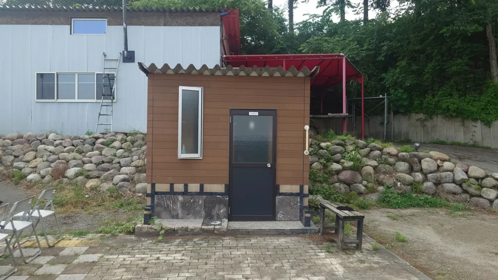 アンリミットオートキャンプ場トイレ