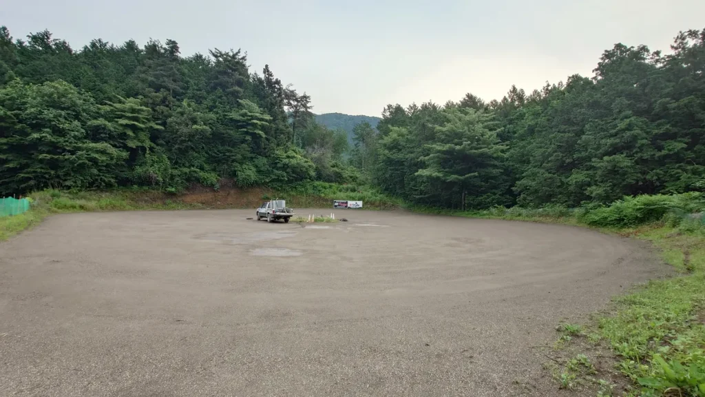 アンリミットオートキャンプ場ダートトラック