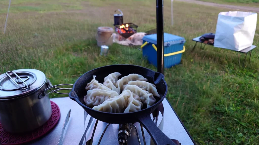 スキレットと餃子