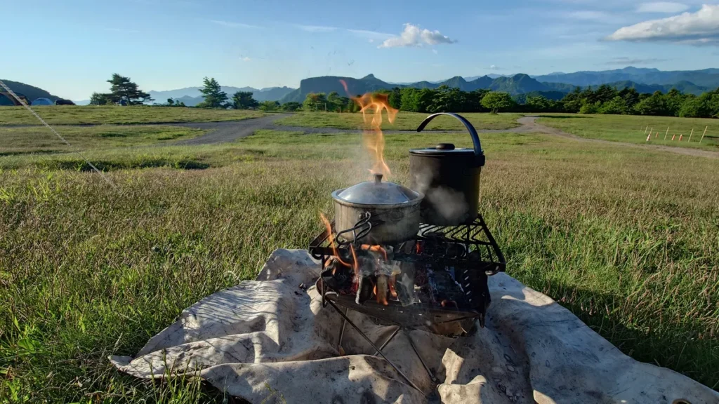 荒船を臨んで焚き火