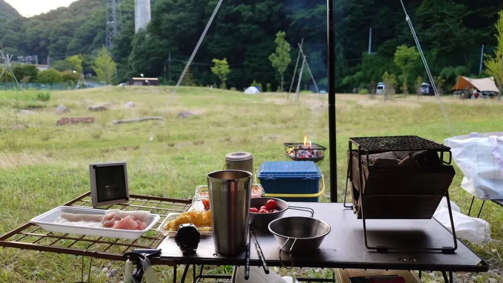 川治温泉薬師の湯キャンプ場を眺めながら一杯