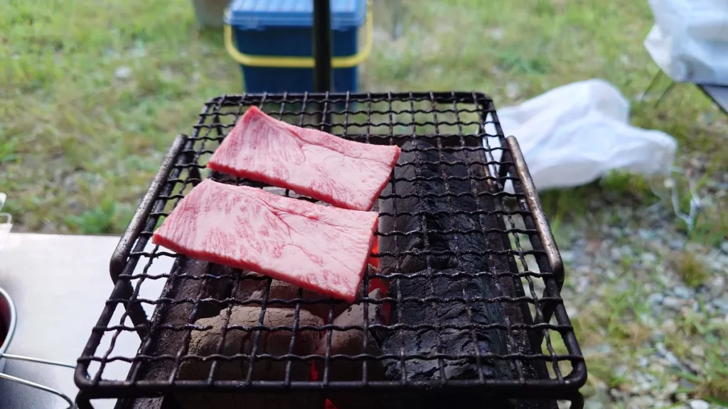 黒毛和牛炭火焼き