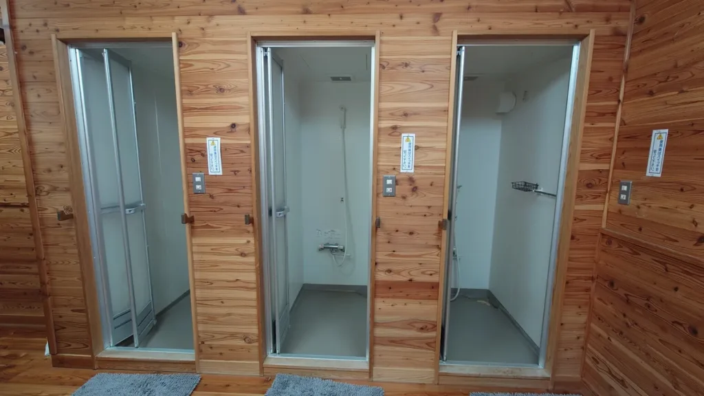 Asama Park Field シャワールーム個室